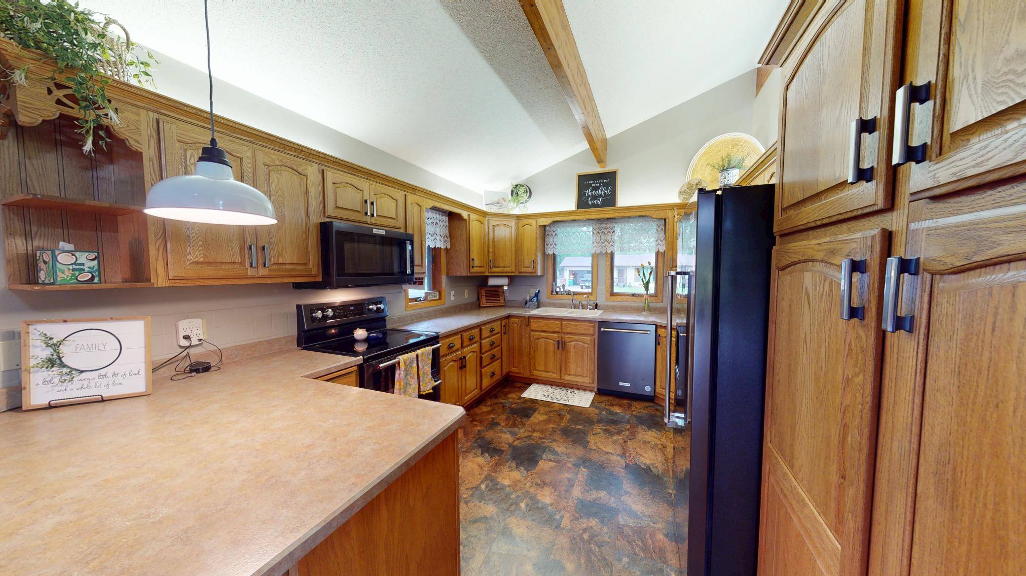 2017 Highland AVE, Albert Lea, MN 56007