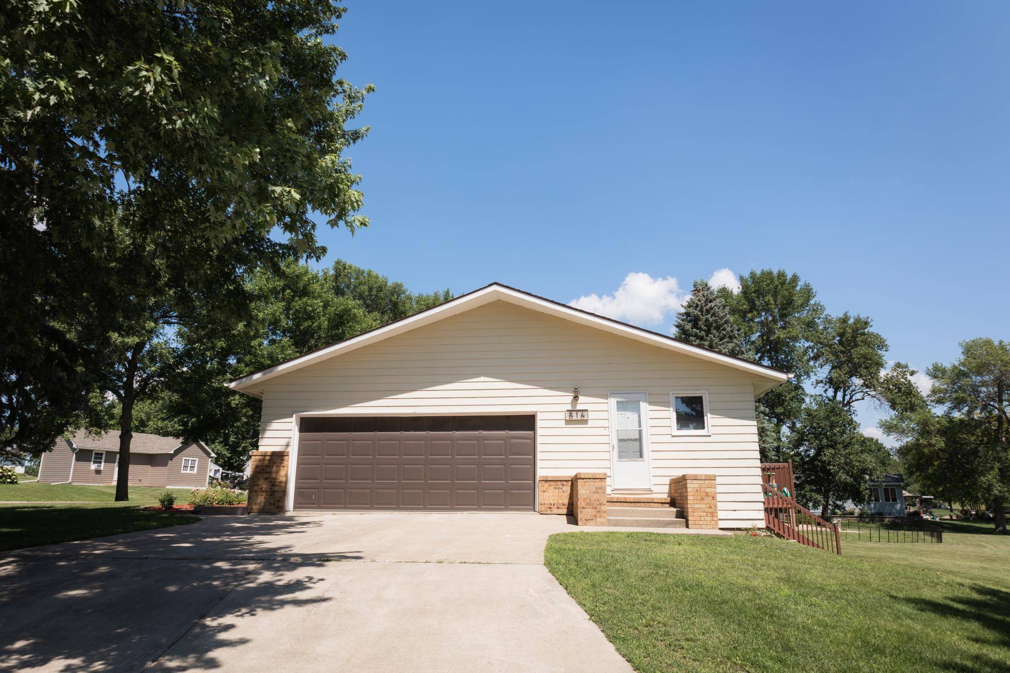 516 Pennsylvania AVE, Adrian, MN 56110