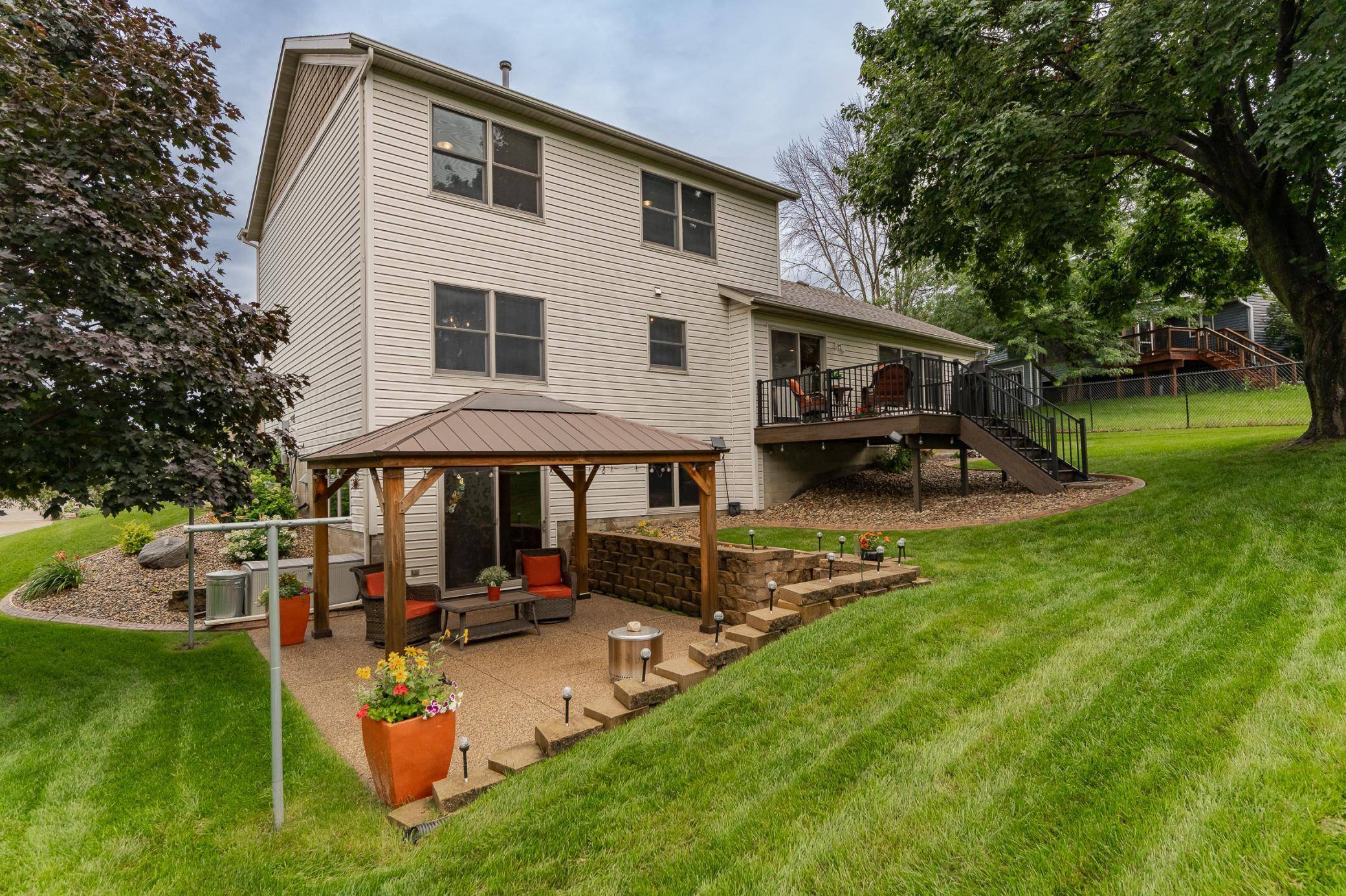 414 9th ST NW, Byron, MN 55920