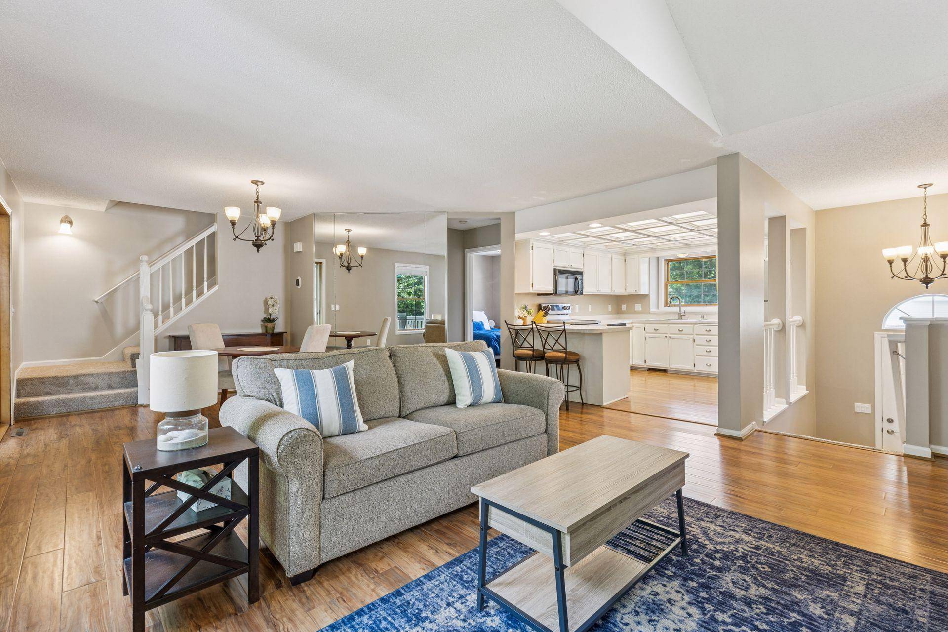 17137 Sandy LN, Minnetonka, MN 55345