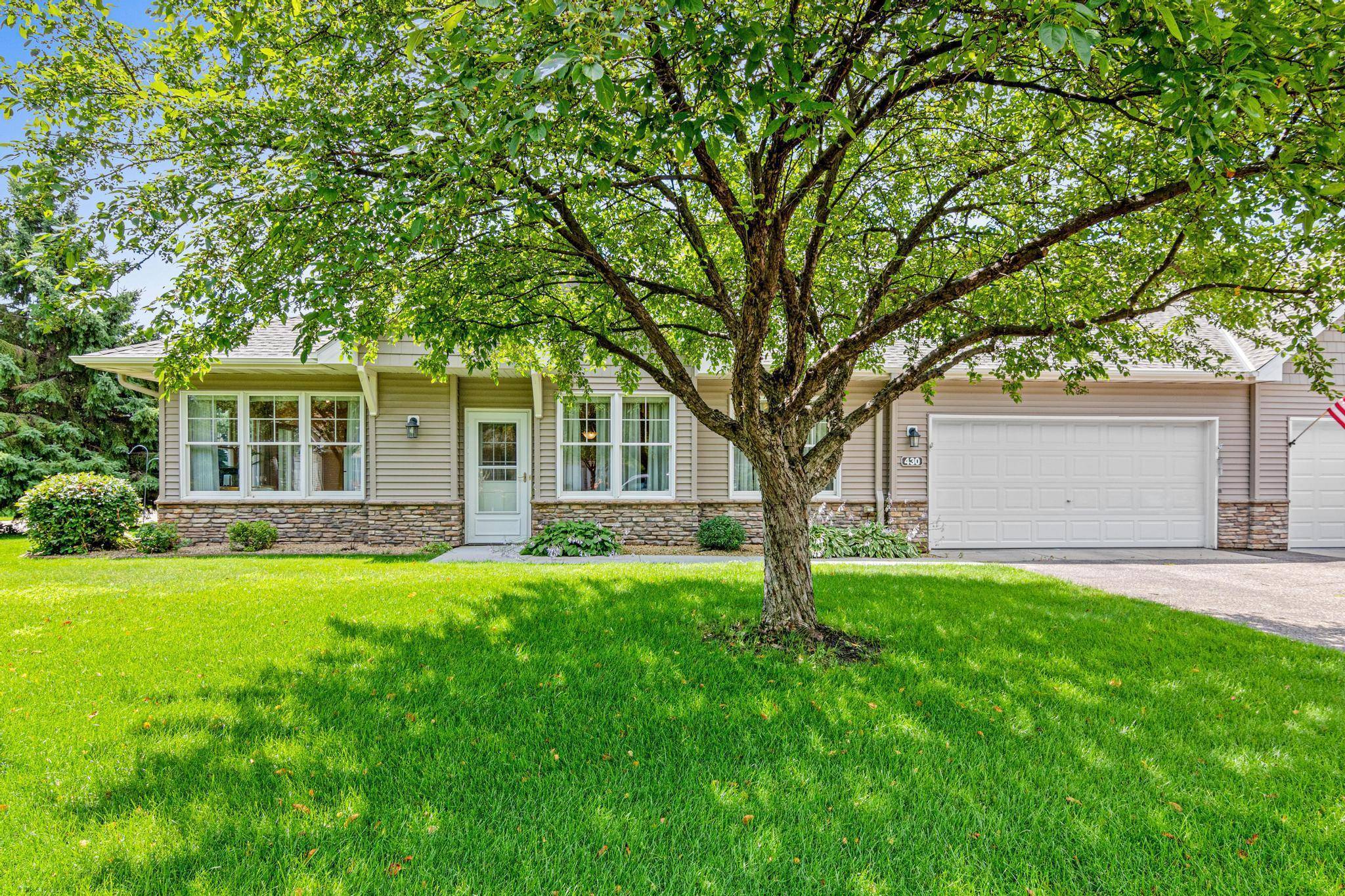 430 Hayes DR #62, Hastings, MN 55033