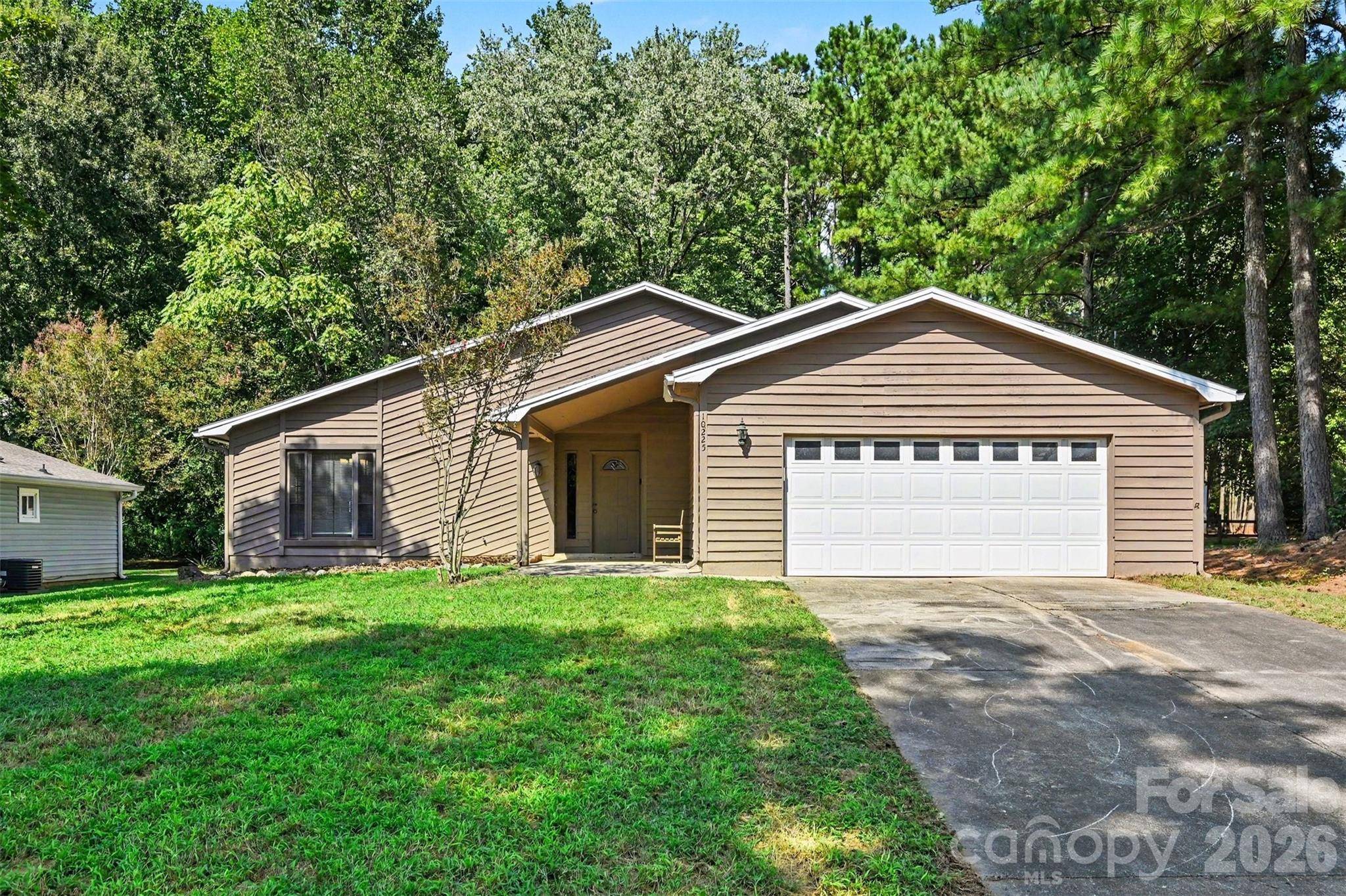 10225 Atchinson DR, Mint Hill, NC 28227