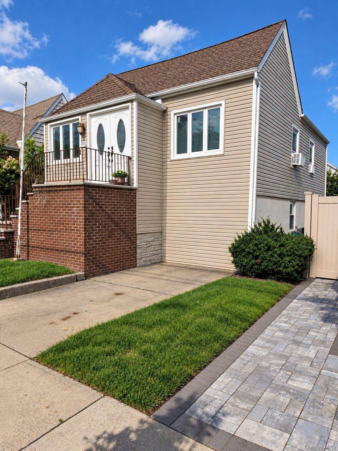 159-15 95th ST, Howard Beach, NY 11414