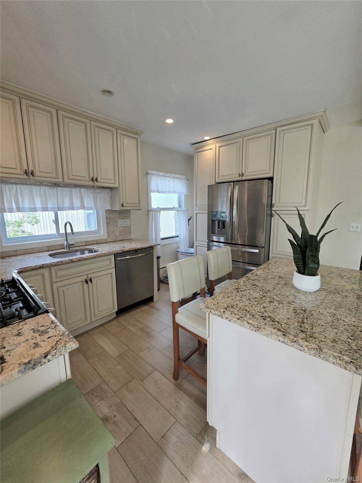 159-15 95th ST, Howard Beach, NY 11414