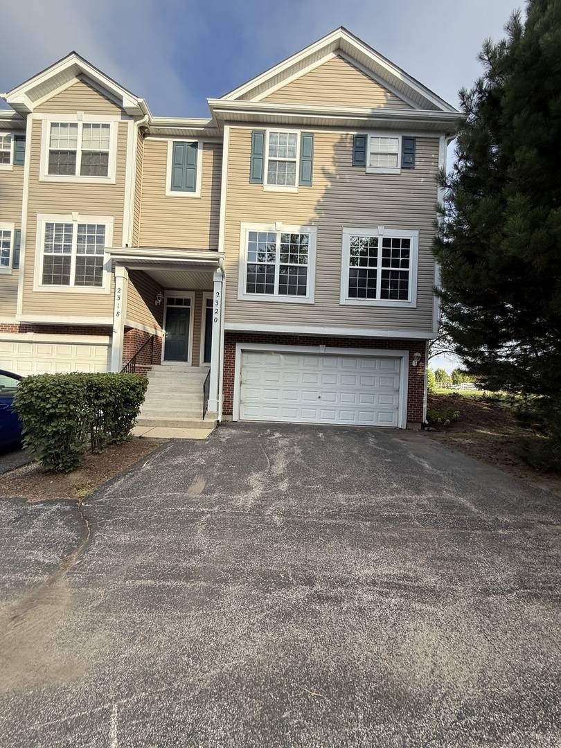 2320 Hudson CIR, Aurora, IL 60502