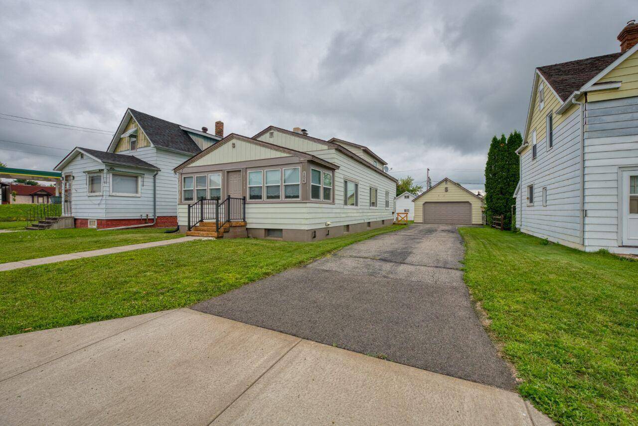 104 3rd AVE S, Biwabik, MN 55708