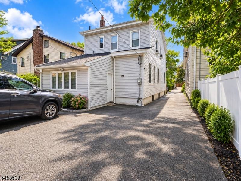 155 Weequahic Ave, Newark City, NJ 07112
