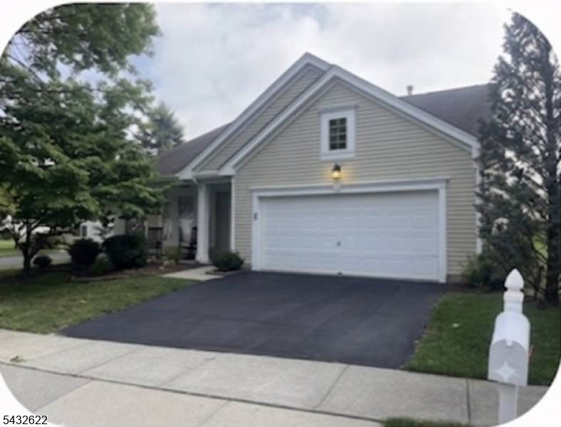 6 Weybourne Ln, White Twp., NJ 07823