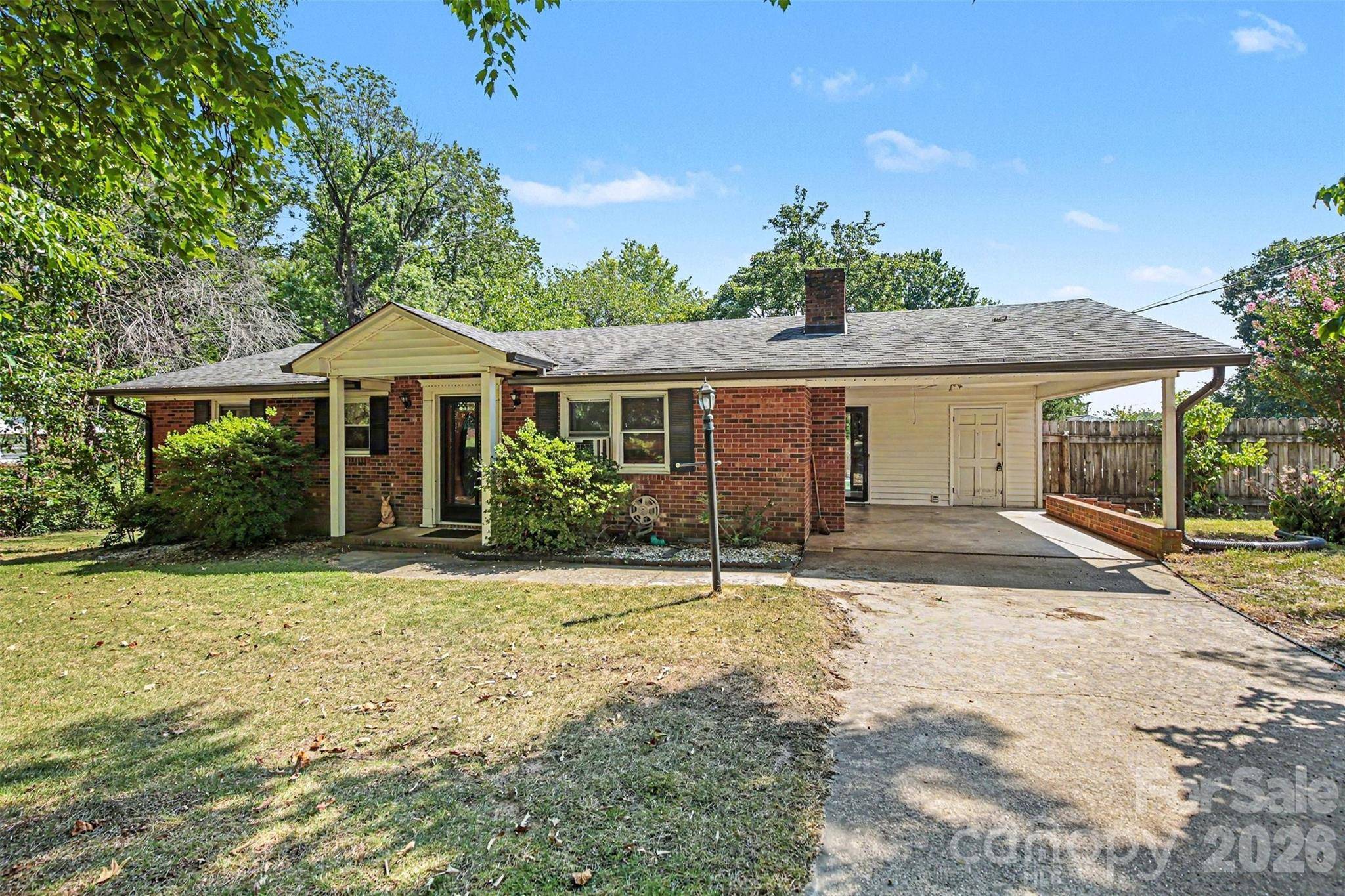3932 Yokley ST, Winston Salem, NC 27107