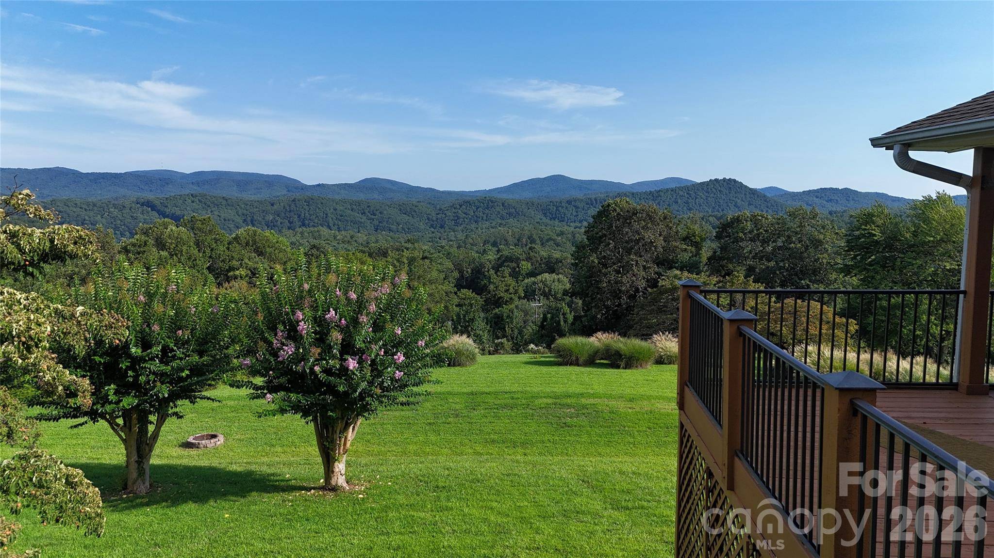93 Orchard HL, Saluda, NC 28773