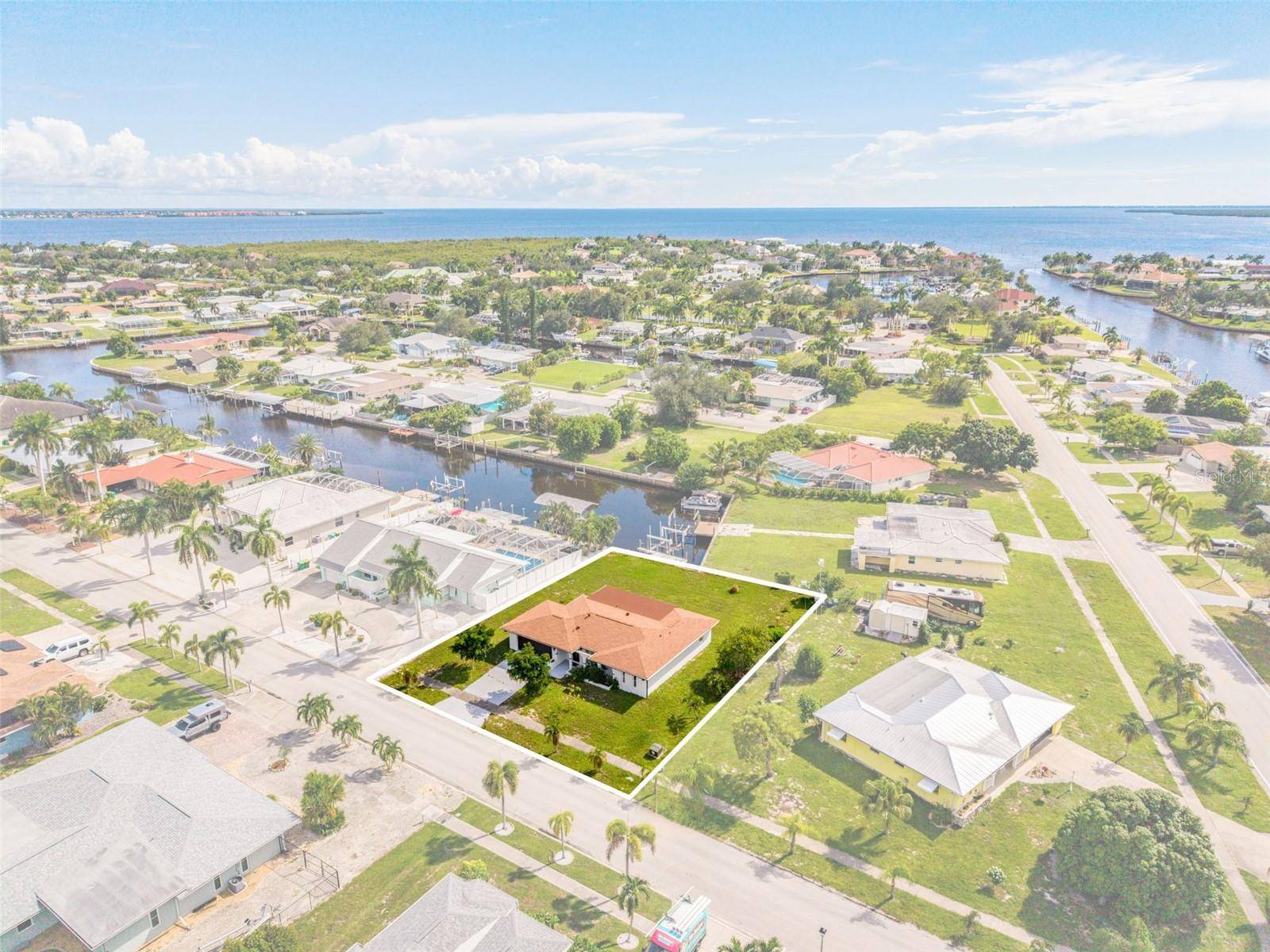 155 MORGAN LN SE, Port Charlotte, FL 33952