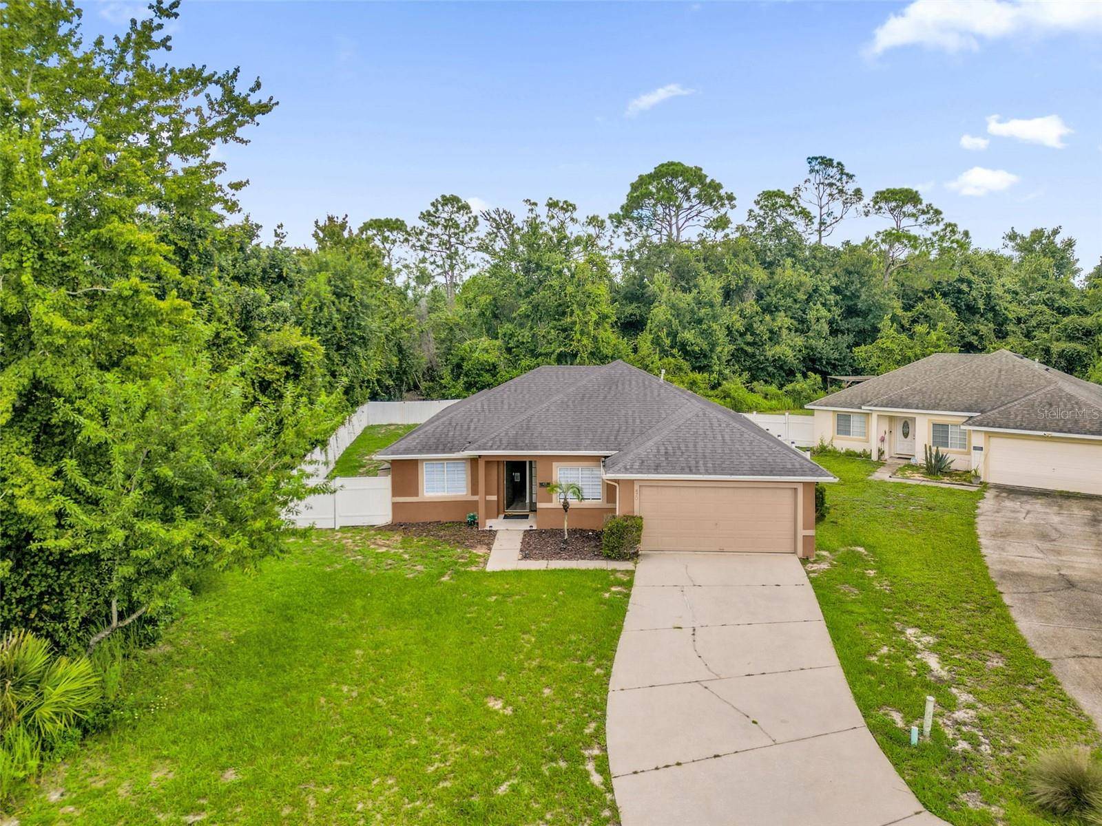470 PARADISE WOODS CT, Davenport, FL 33896