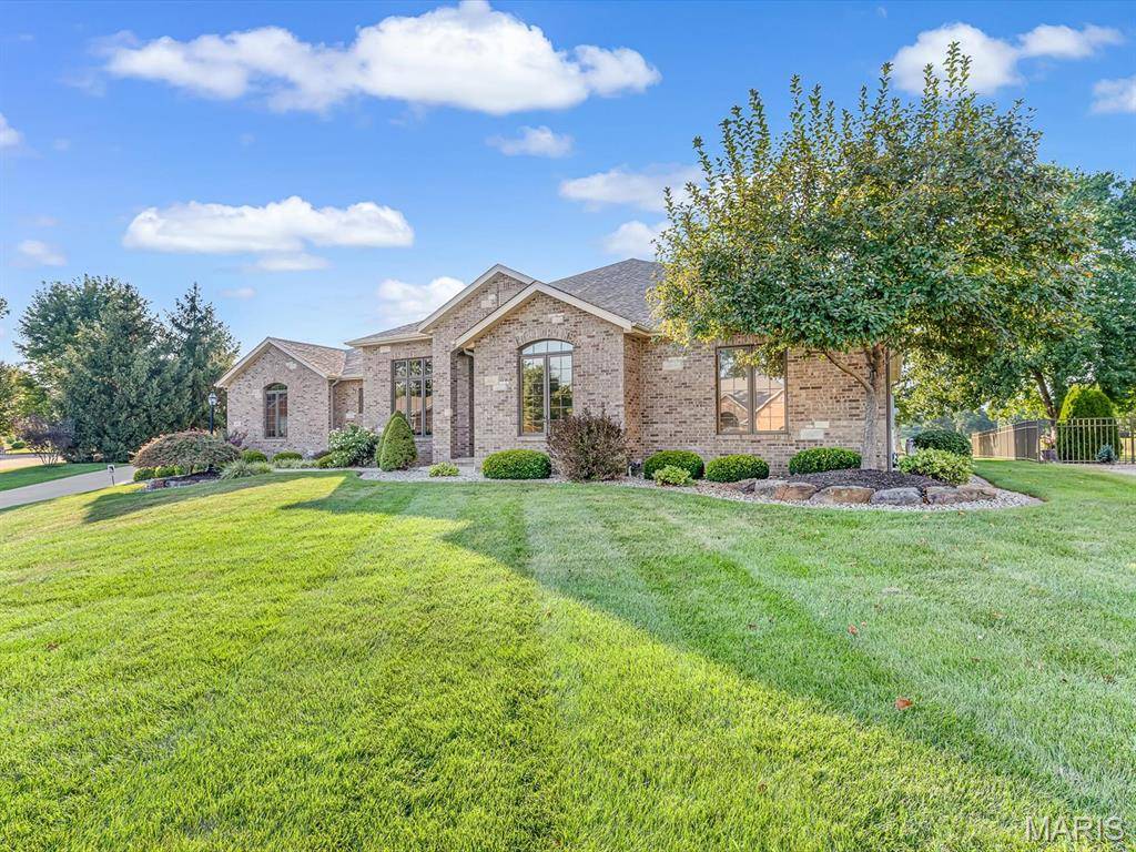 5205 Fox CV, Edwardsville, IL 62025