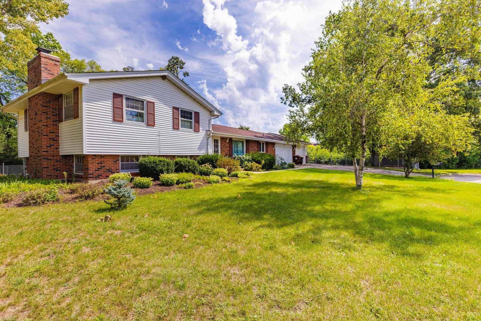 203 Wood RD, Rockford, IL 61107