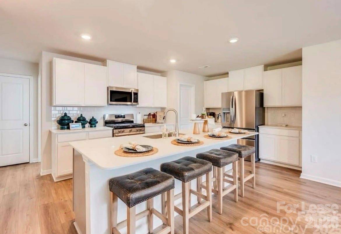 13123 Hampton Bay LN, Charlotte, NC 28262