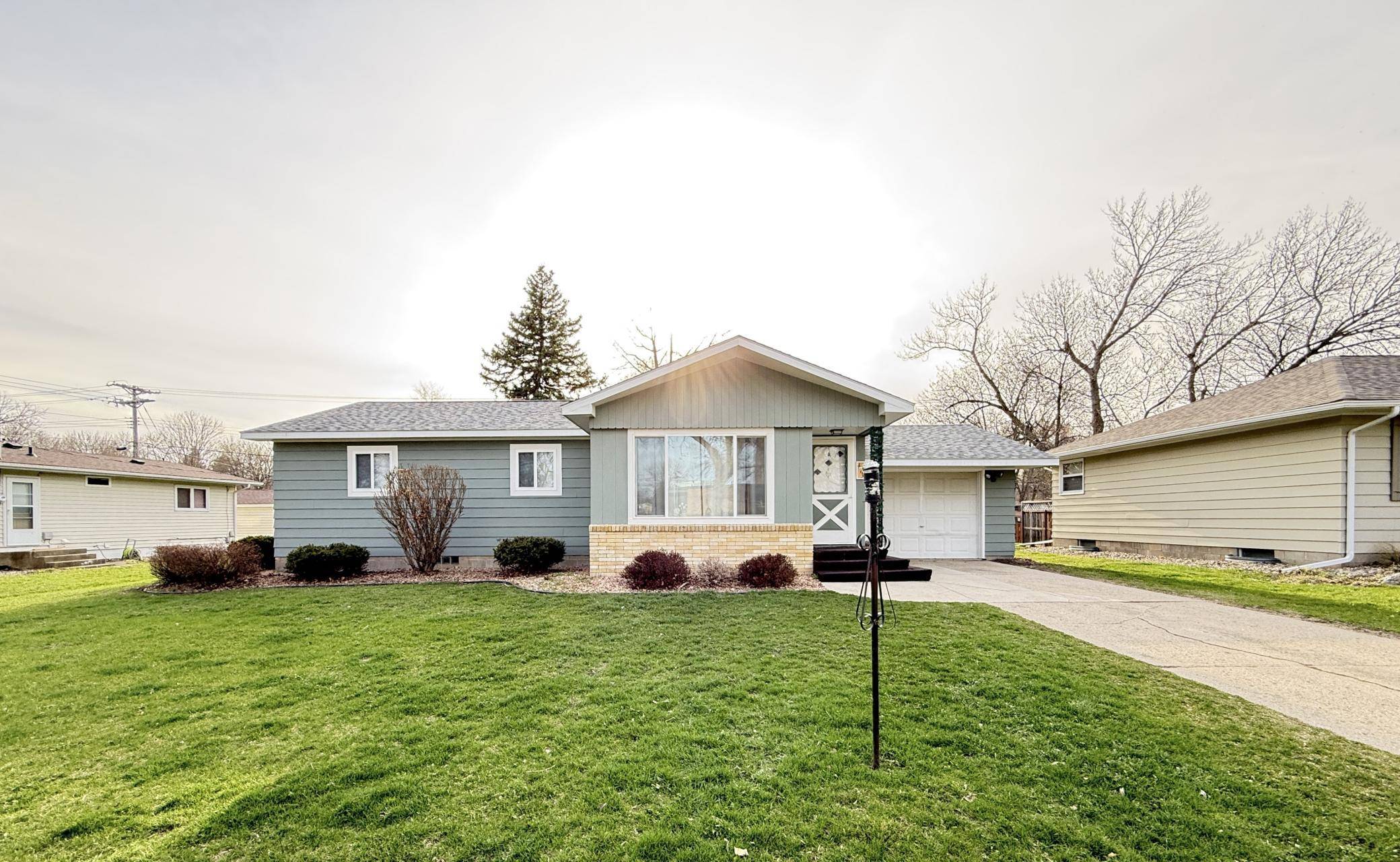 413 S 13th ST, Montevideo, MN 56265