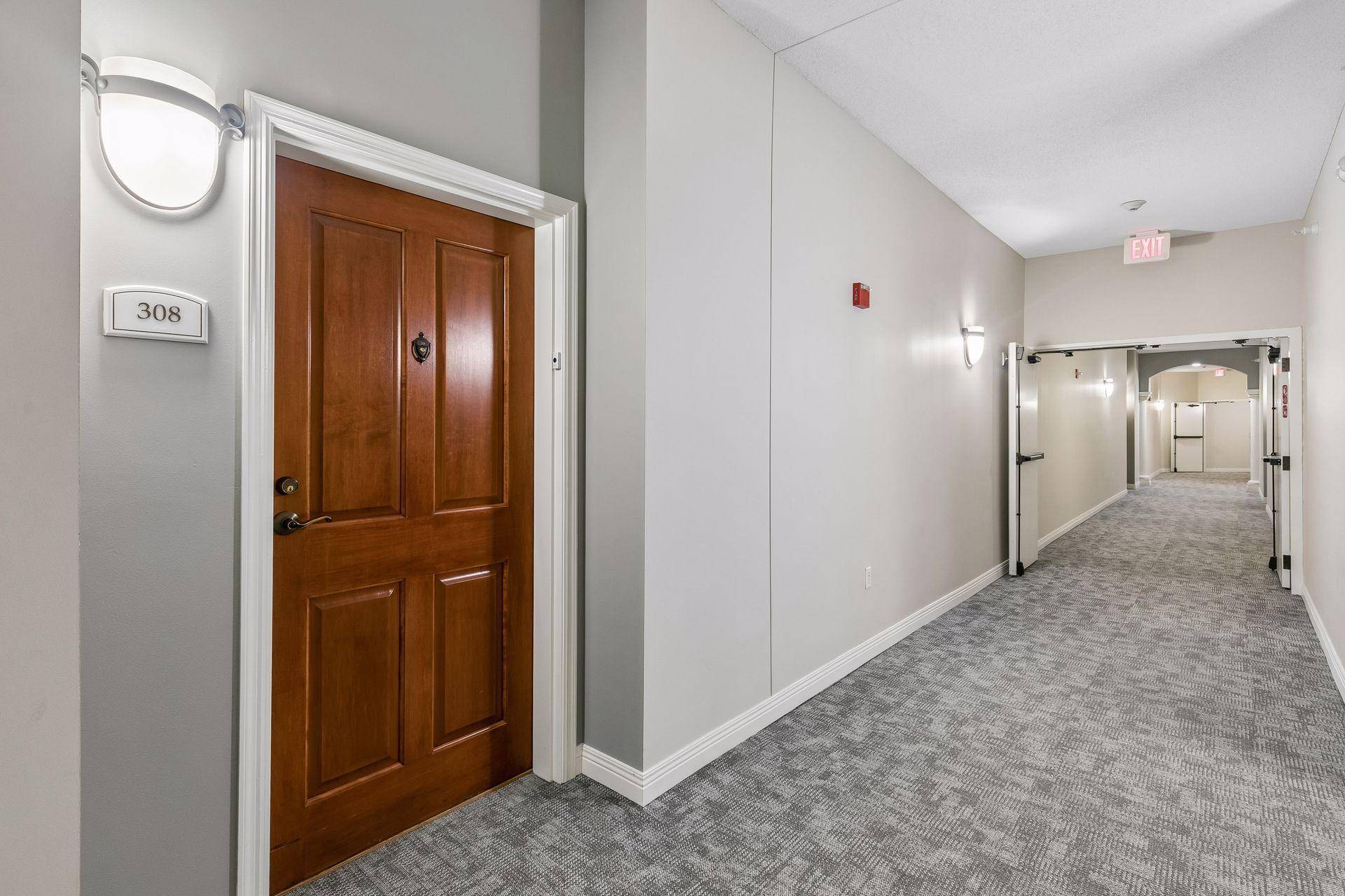 5225 Grandview SQ #308, Edina, MN 55436