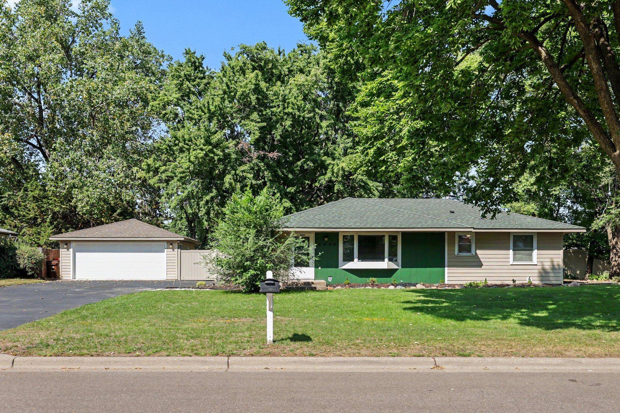 6550 81st ST S, Cottage Grove, MN 55016