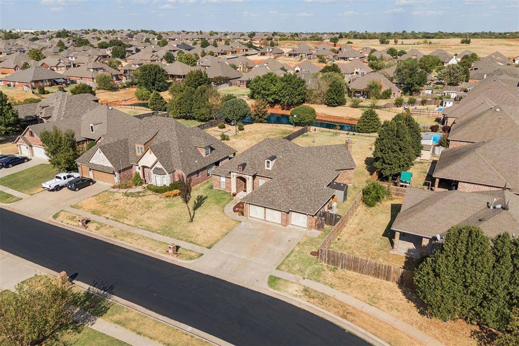 1328 Brayden DR, Oklahoma City, OK 73160