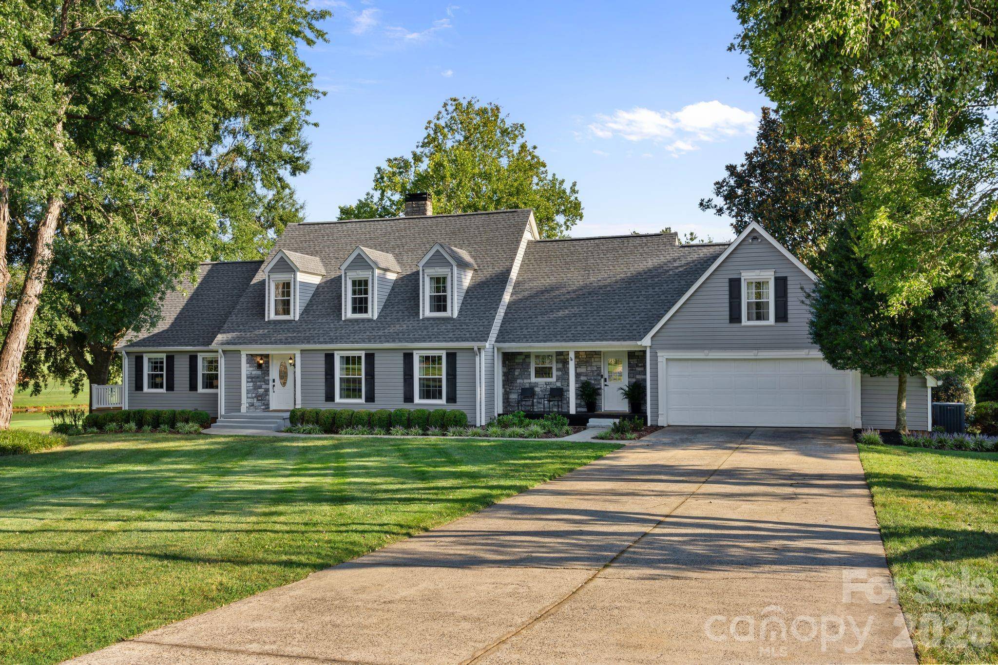 2593 Birdie LN NE, Conover, NC 28613