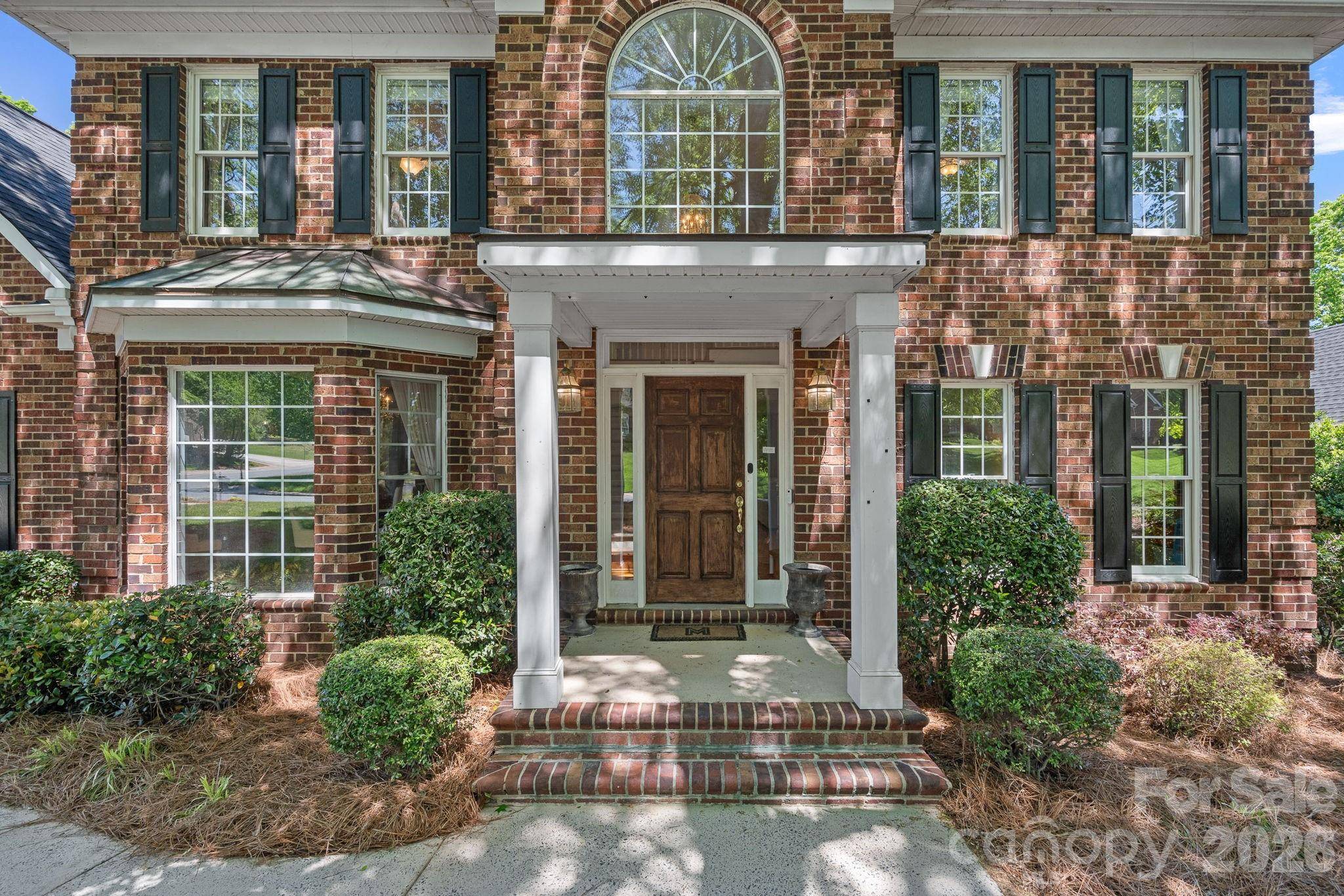 2401 Flagstick DR, Matthews, NC 28104