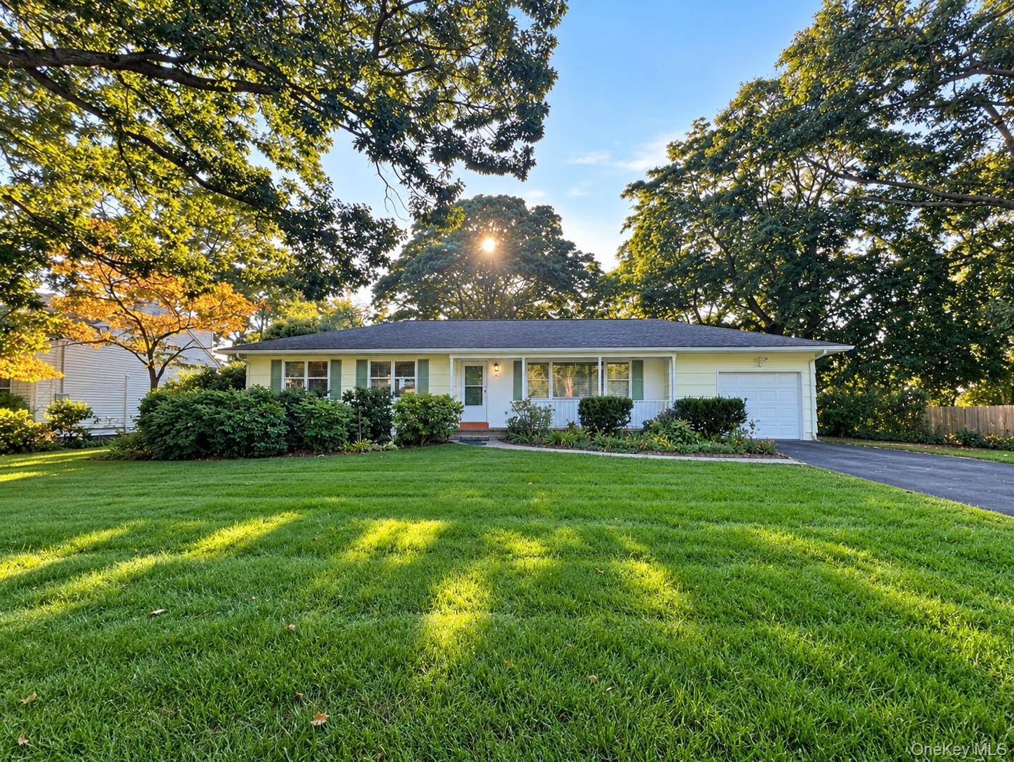 74 North Howells Point RD, Bellport Village, NY 11713