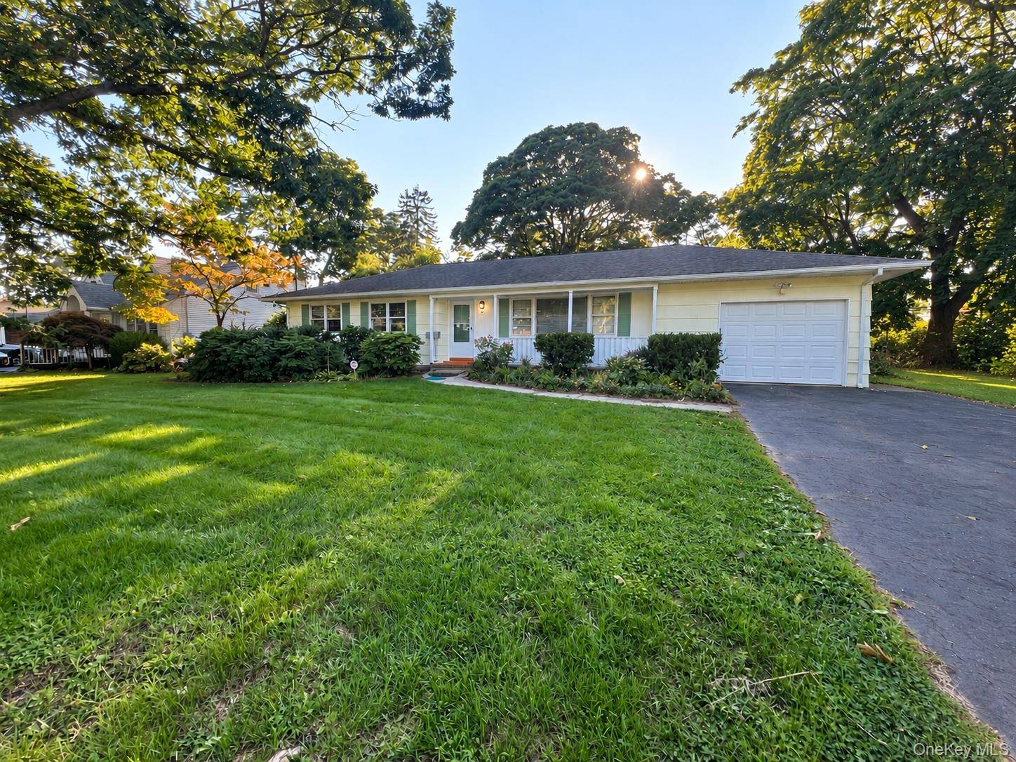 74 North Howells Point RD, Bellport Village, NY 11713