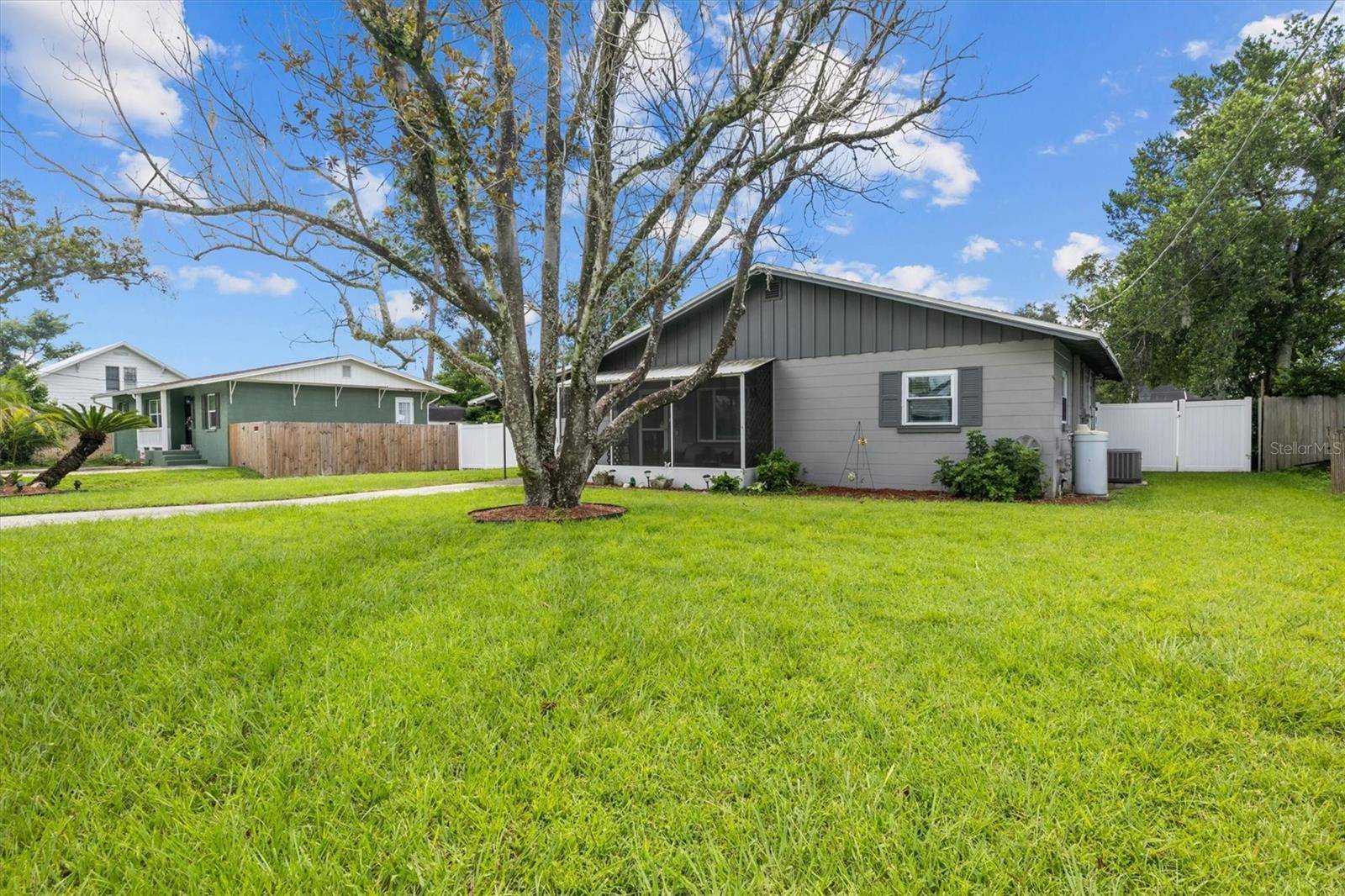 1815 E CALHOUN ST, Plant City, FL 33563