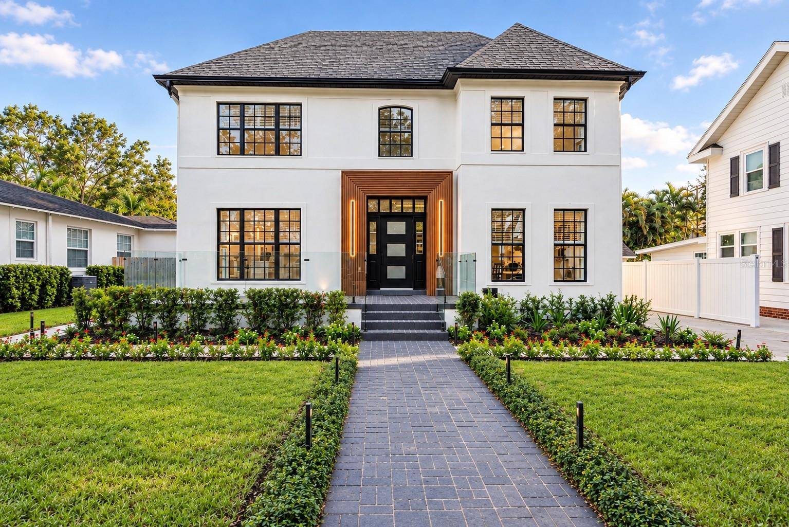 2802 W MORRISON AVE, Tampa, FL 33629