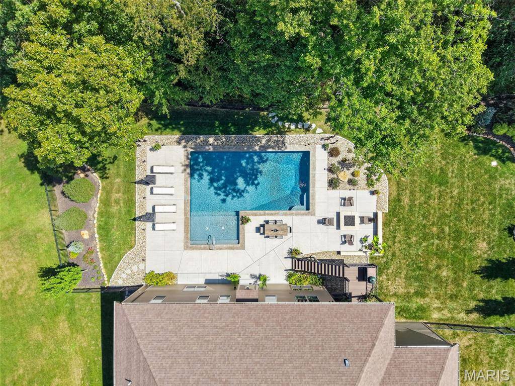 106 Westleigh Manor DR, Wentzville, MO 63385