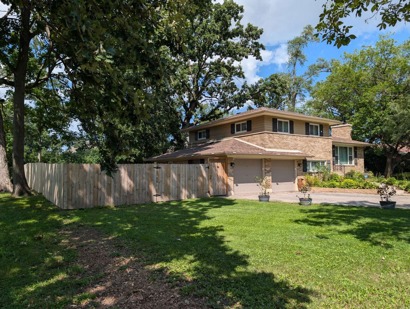 141 E Potter ST, Wood Dale, IL 60191