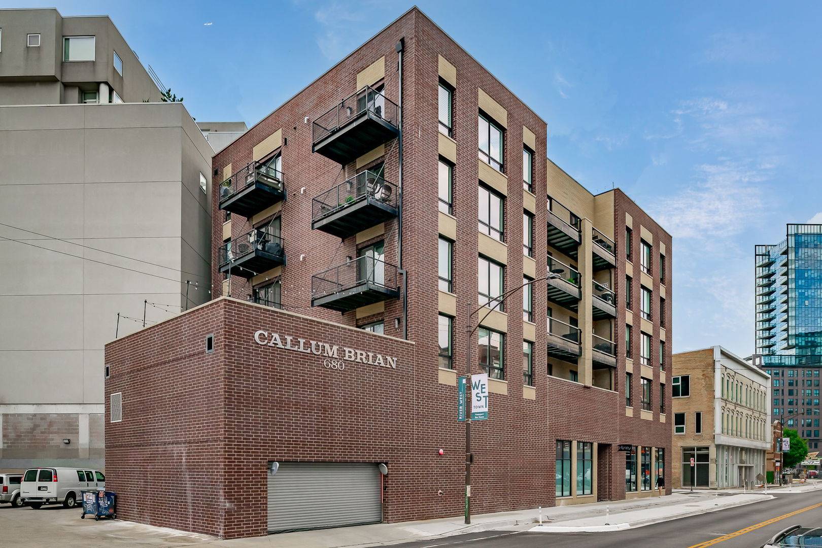 680 N Milwaukee AVE #604, Chicago, IL 60642