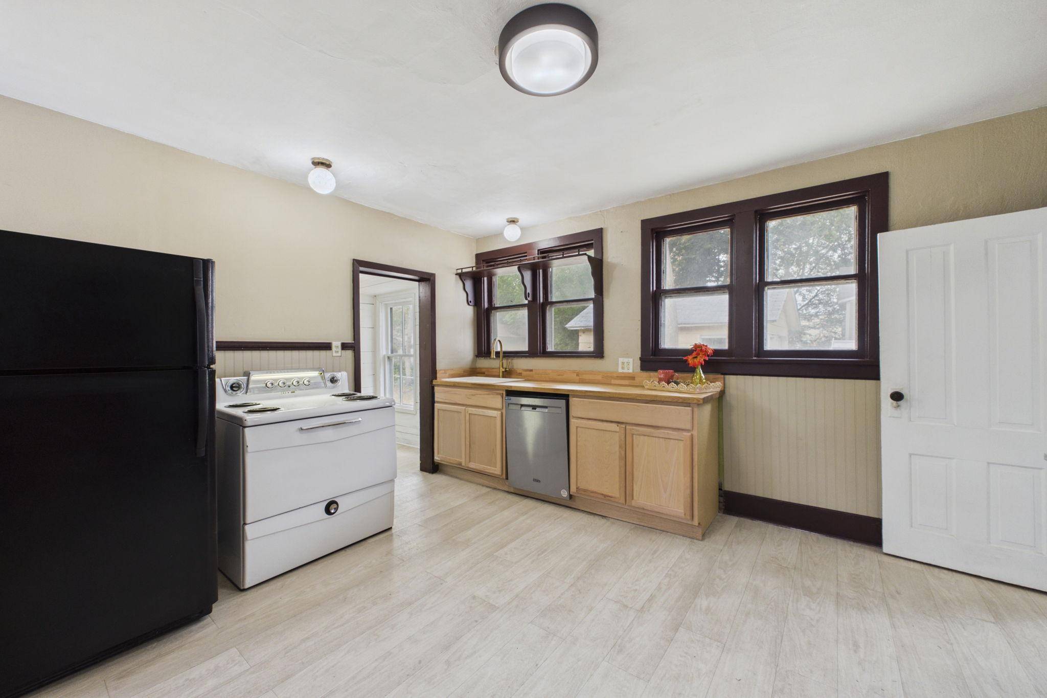 1813 1st AVE, Anoka, MN 55303