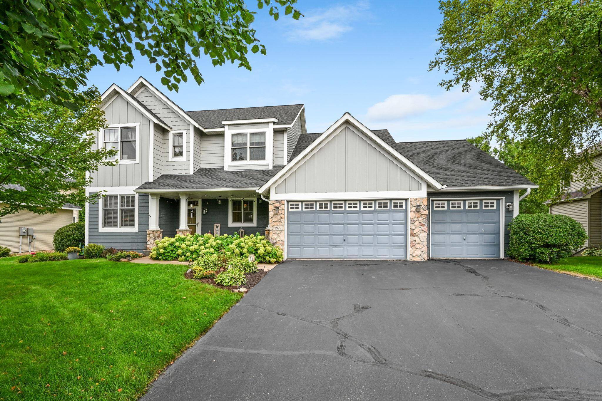 3929 Evermoor Pkwy, Rosemount, MN 55068