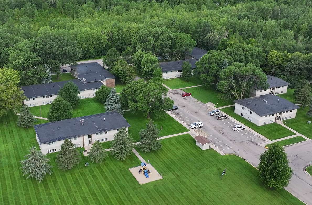 151 Sunnyslope RD, Morris, MN 56267