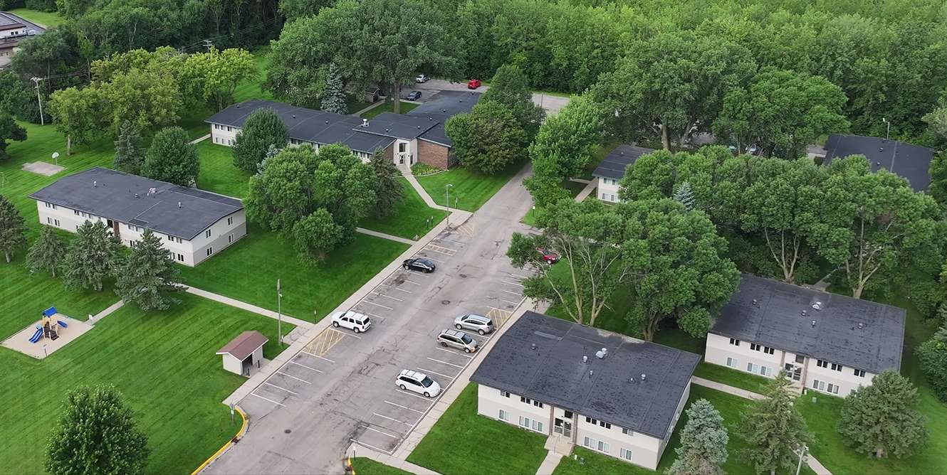 151 Sunnyslope RD, Morris, MN 56267