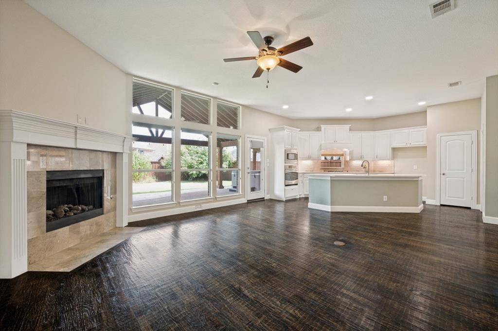 850 Woodview Drive, Prosper, TX 75078