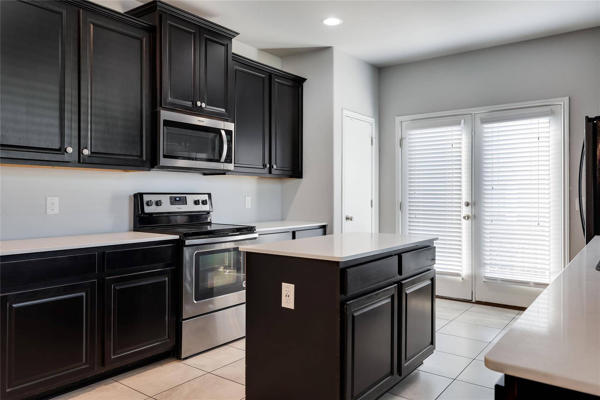 245 E Broade ST, Leander, TX 78641