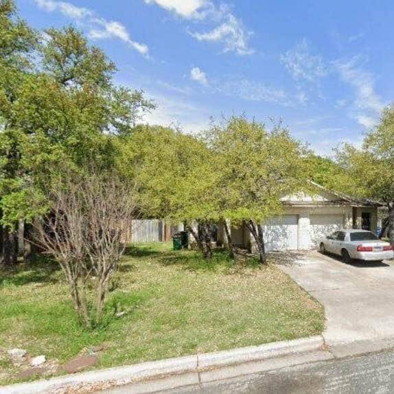 8704 Weiser DR #A, Austin, TX 78729