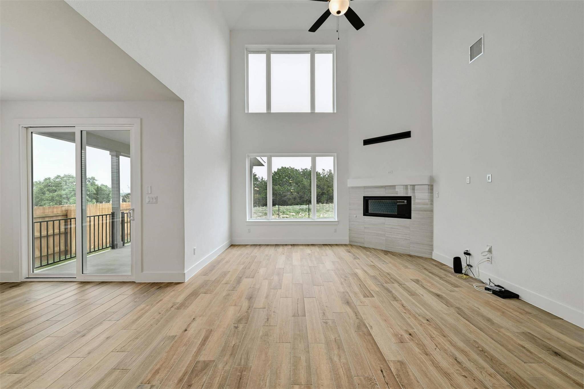 1184 Sage Thrasher CIR, Dripping Springs, TX 78620