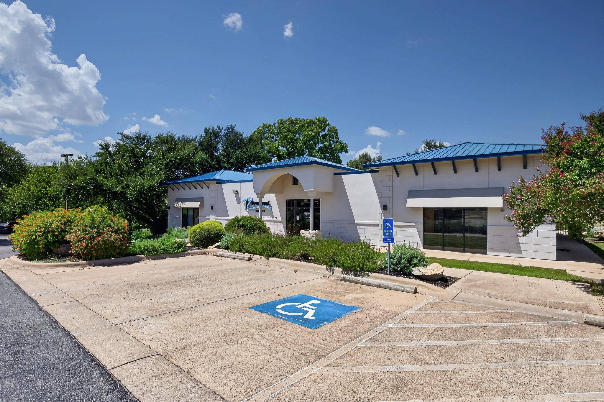710 1st ST, Marble Falls, TX 78654