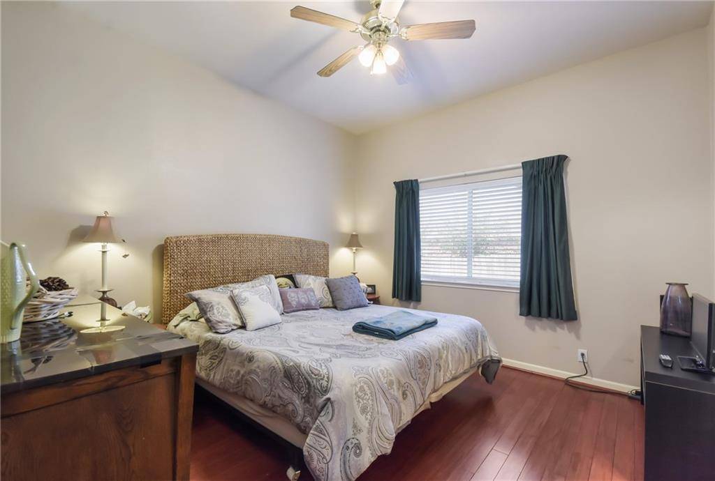 1252 Lacey Oak LOOP, Round Rock, TX 78681