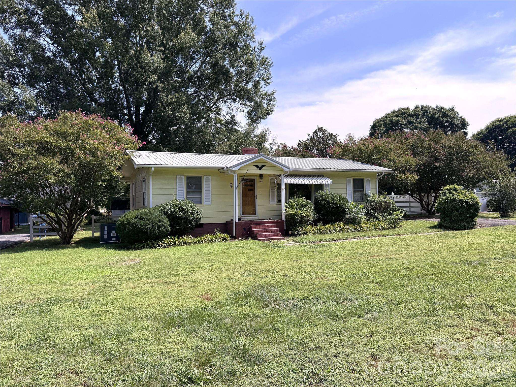 100 Dallas ST, Huntersville, NC 28078