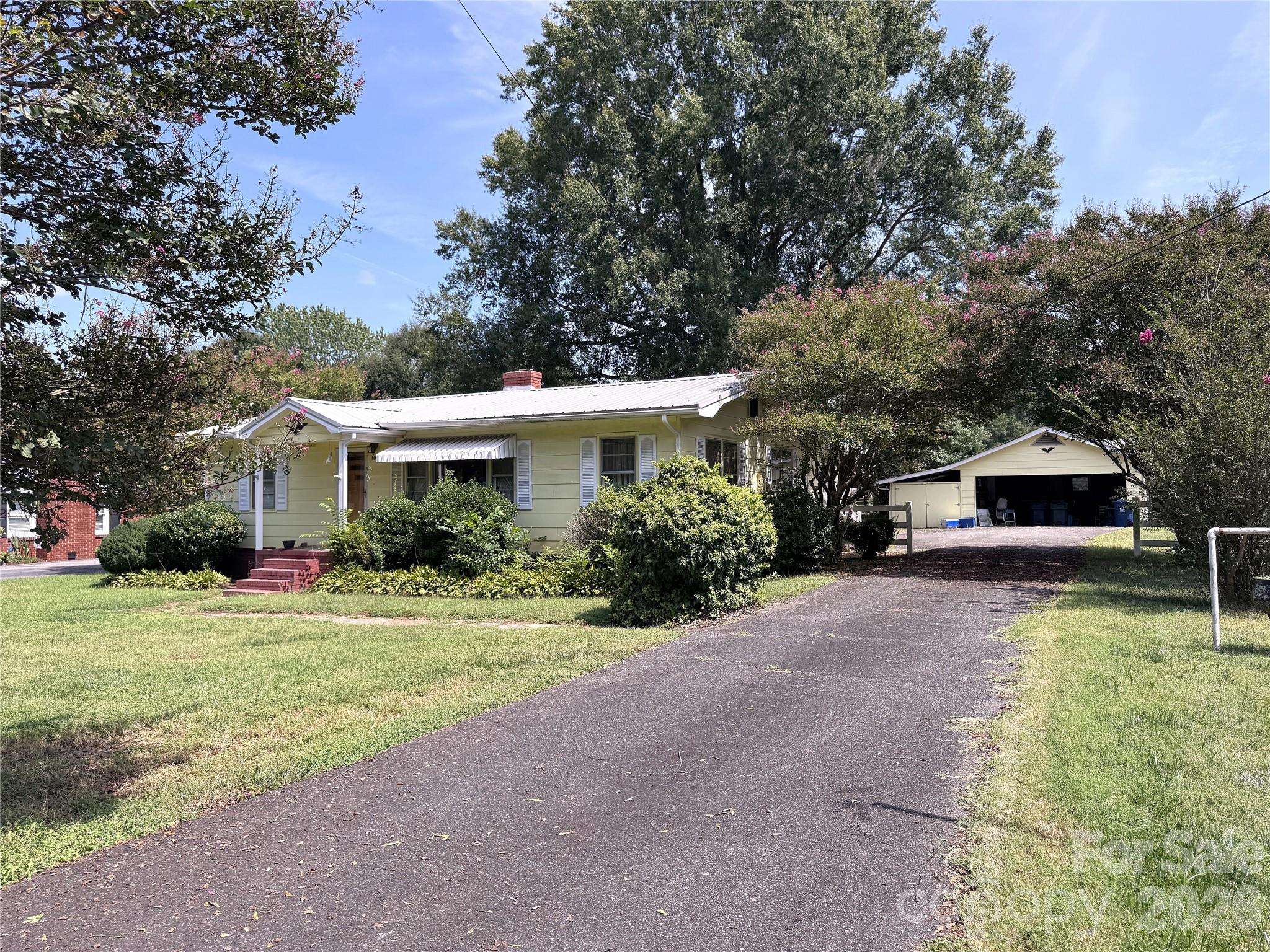 100 Dallas ST, Huntersville, NC 28078
