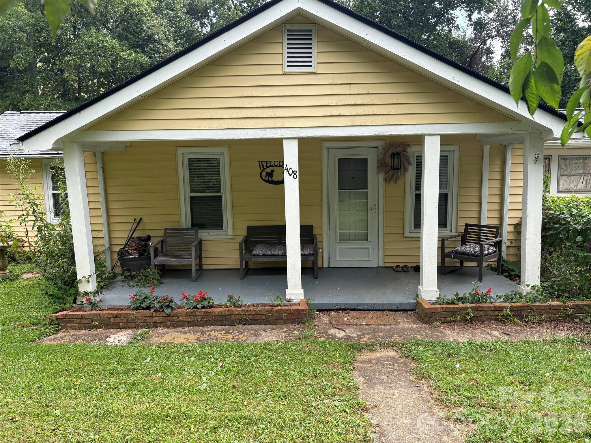 408 McCoy Cove RD, Black Mountain, NC 28711