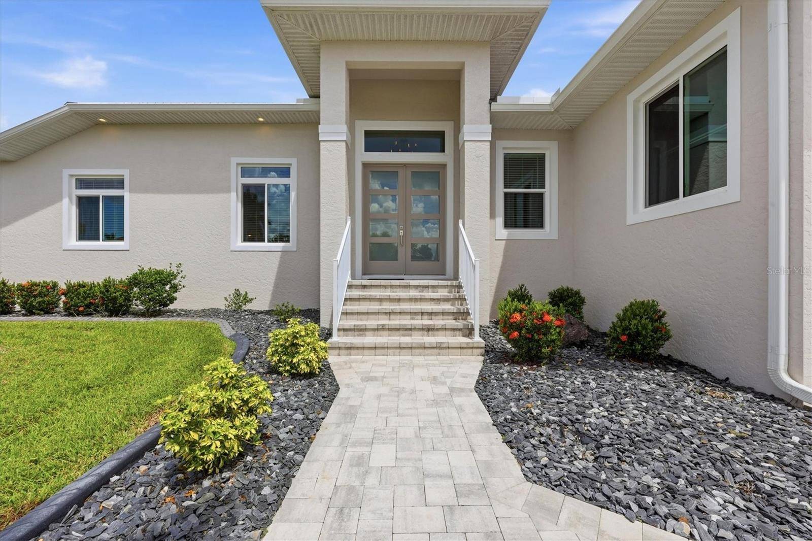 312 SEGOVIA DR, Punta Gorda, FL 33950