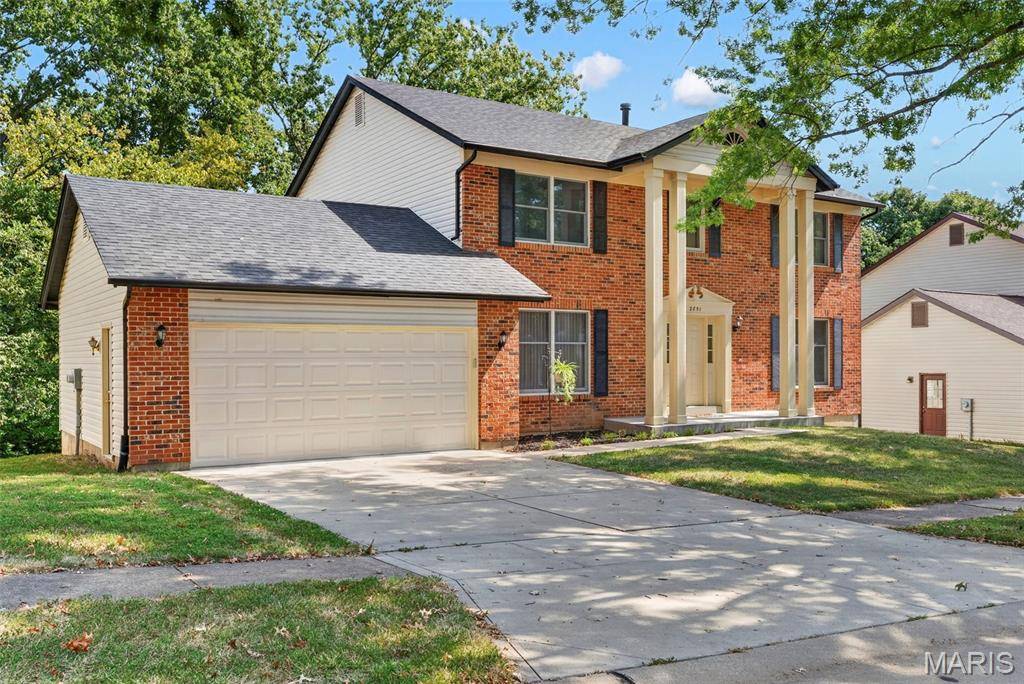 2851 Spring Water DR, St Louis, MO 63129