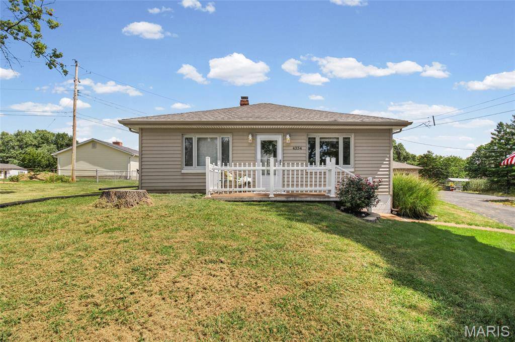 4334 Ringer RD, Oakville, MO 63129