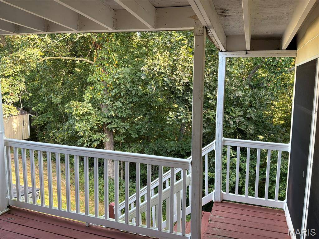218 S Warren DR, Winfield, MO 63389
