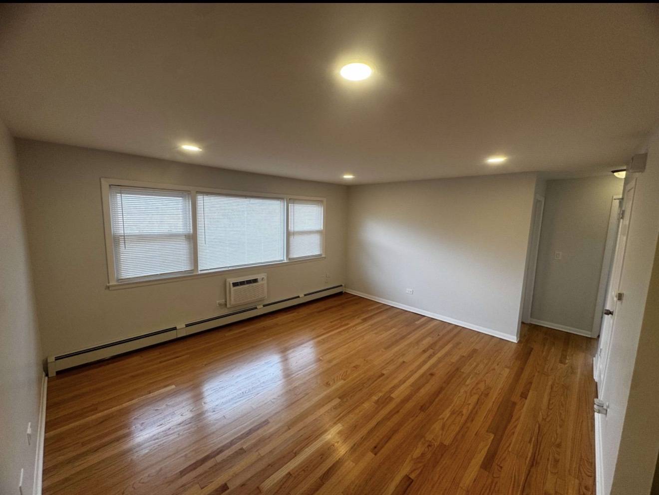 8636 Grand AVE #3A, River Grove, IL 60171